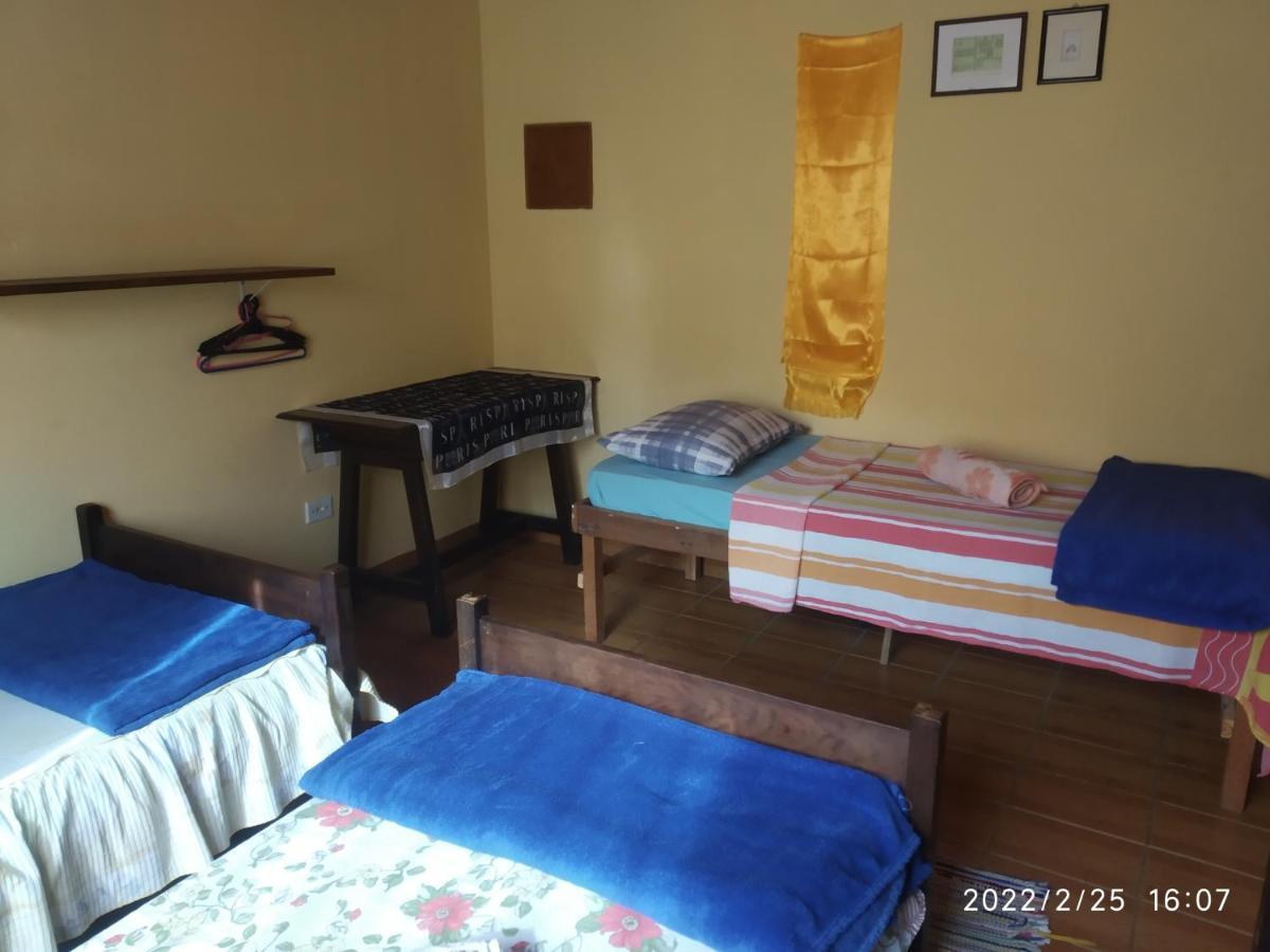 O Brejo Encantado Hospedagem E Hostel 엠부 외부 사진