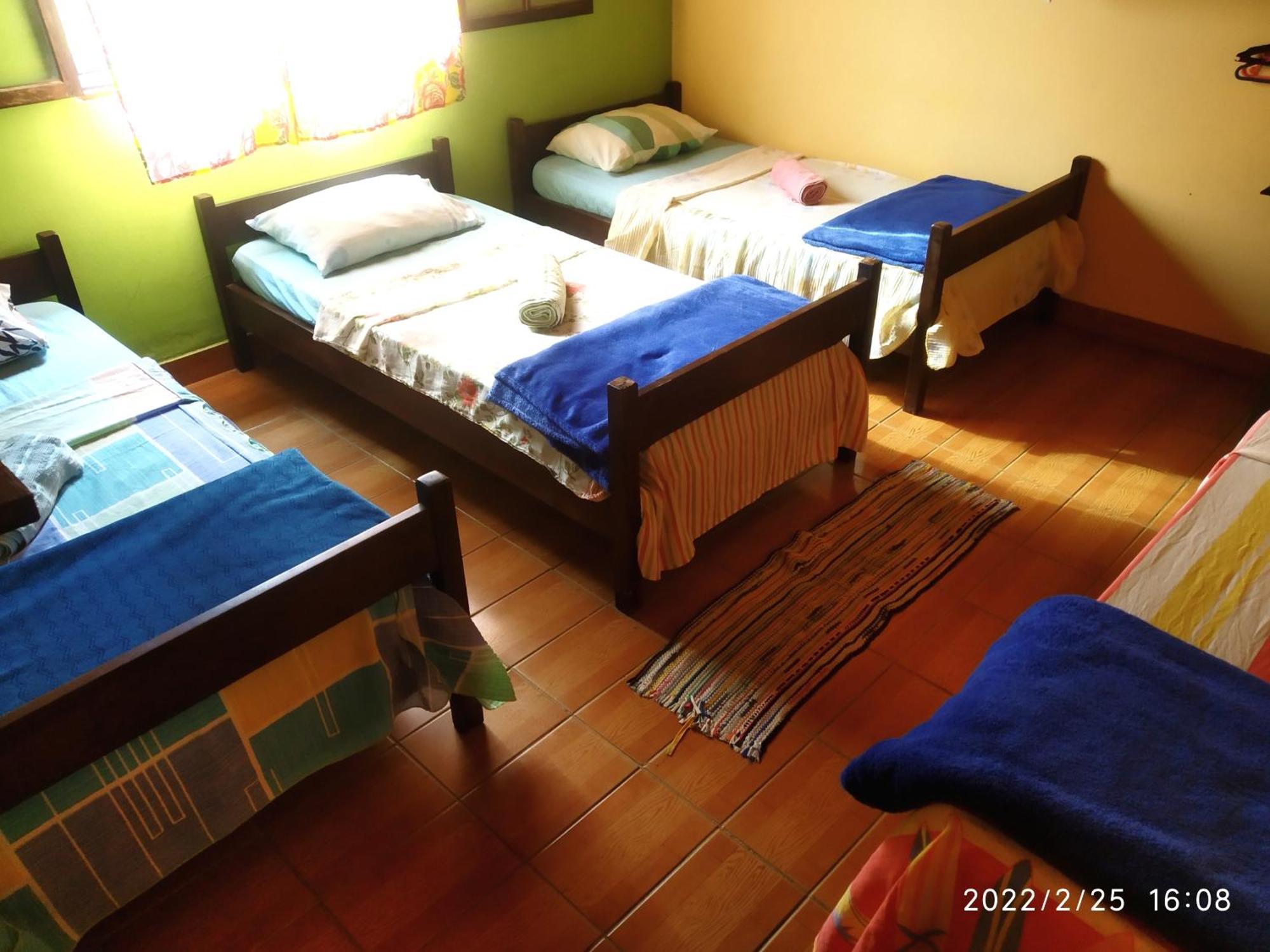 O Brejo Encantado Hospedagem E Hostel 엠부 외부 사진